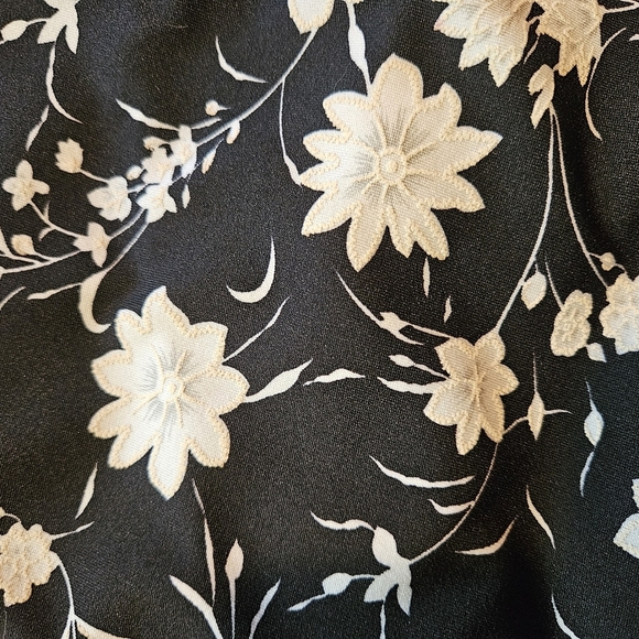 Clientele Classic Floral Y2K Stretch Mini Dress - Picture 6 of 7